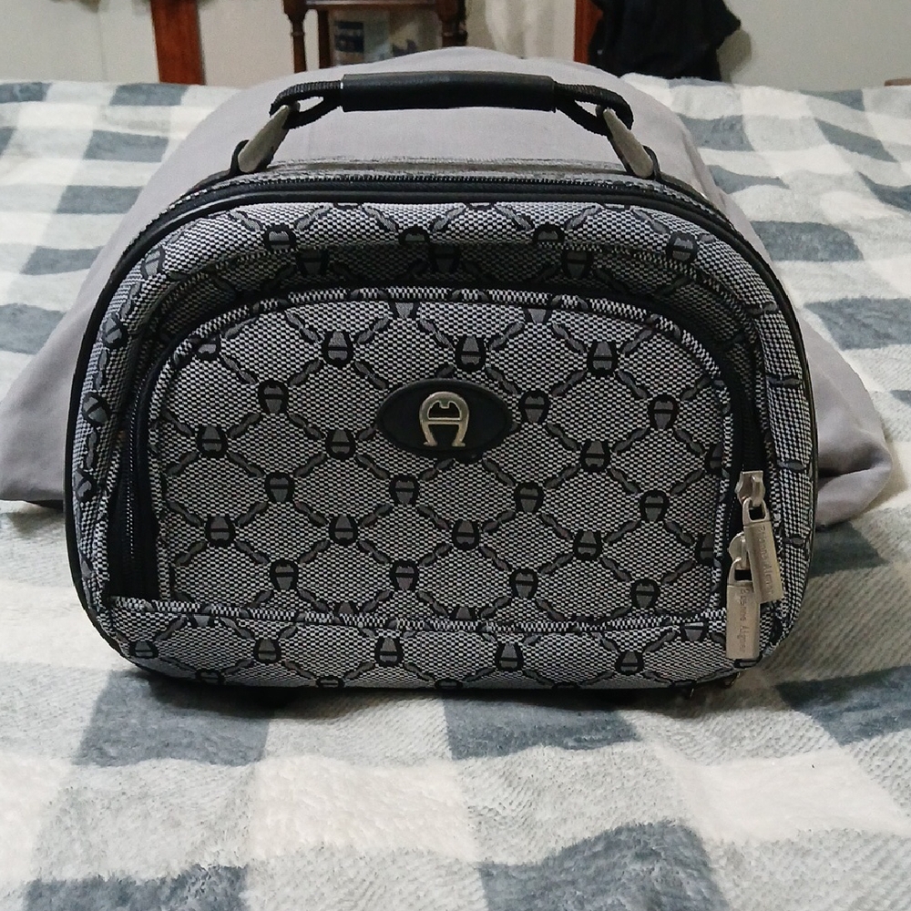Vtg. Etienne Aigner